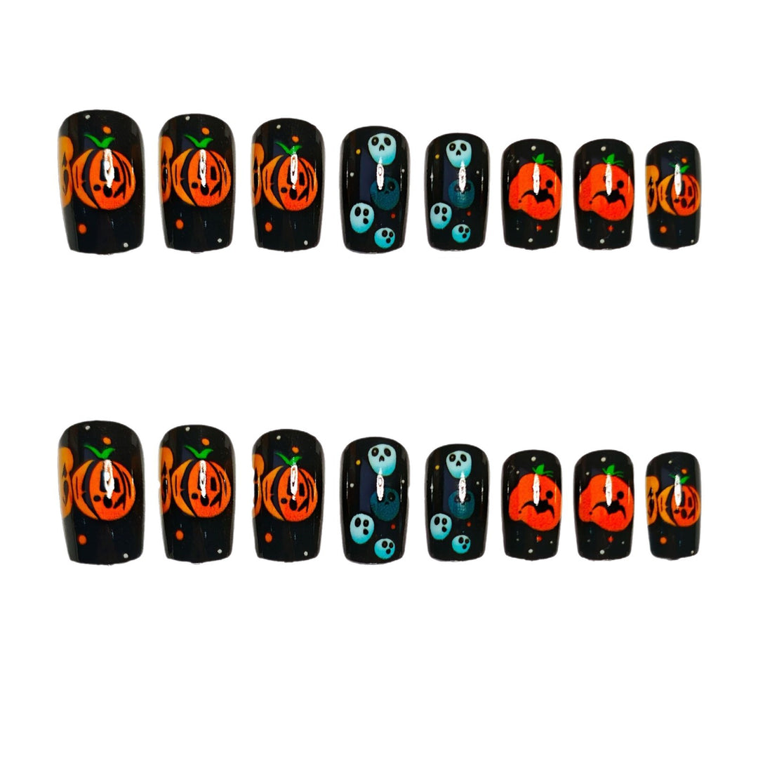 Halloween-Themed Nail Art Design