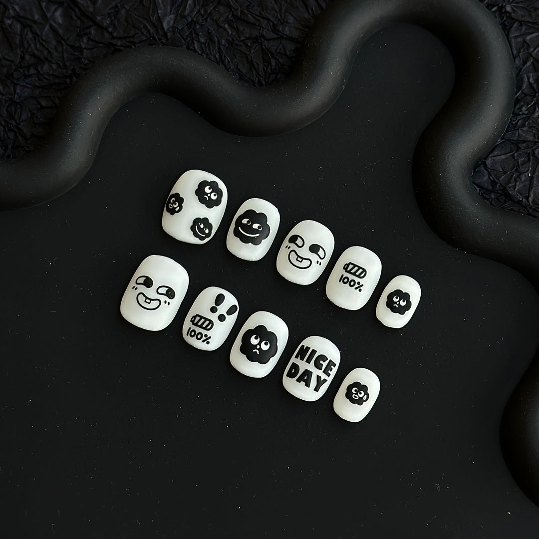 Artistic Character Press-On Nail Art Set