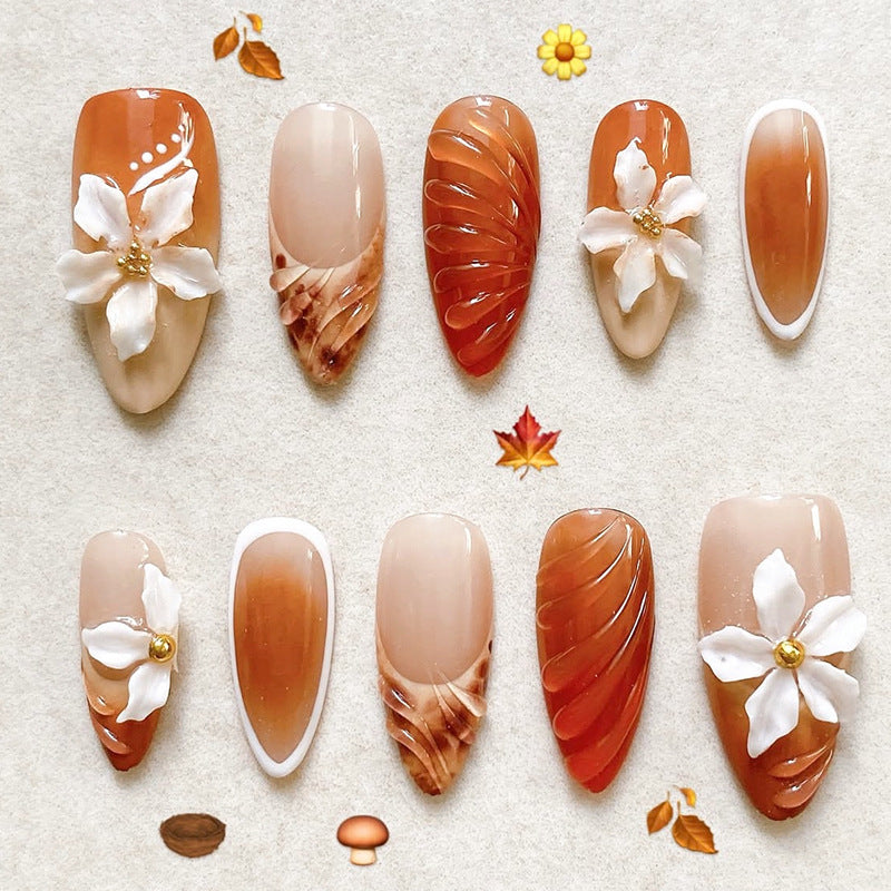 Artificial nail set with floral accents and glamorous design Kalsten
