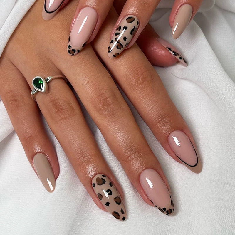 Decorative Stiletto Press-On Nail Set kalsten