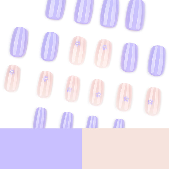 Artistic Nail Art with Floral Accent Kalsten