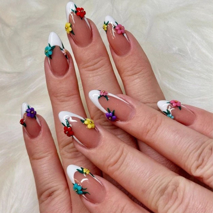 Artificial nails with floral 3D applications Kalsten