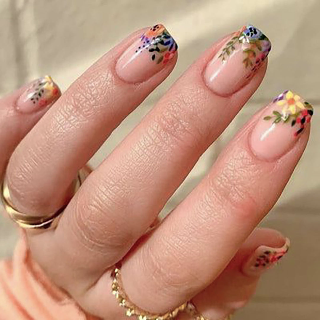 Elegant Press-On Nail Design