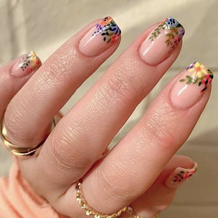 Elegant Press-On Nail Design