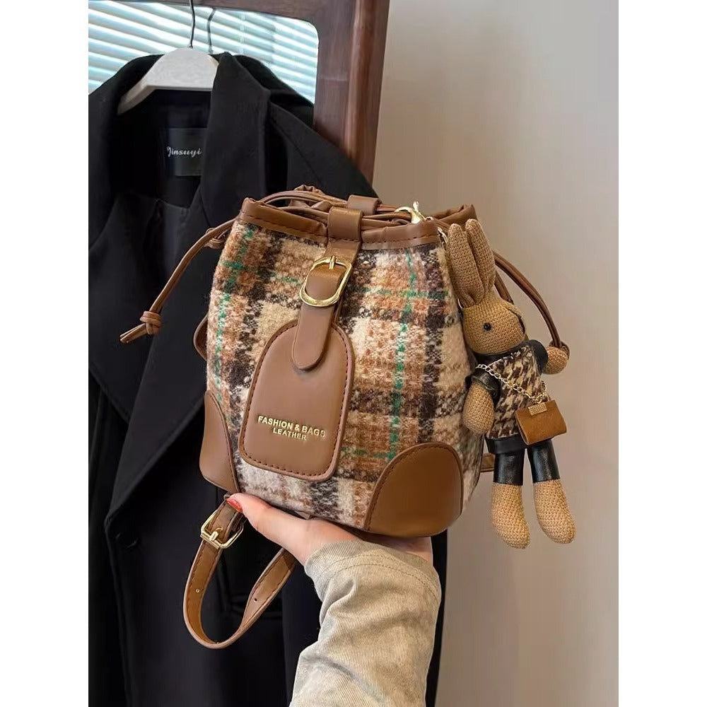 Fashionable Bucket Bag Kalsten