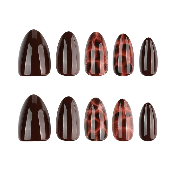 Artful Nail Art with Modern Design Kalsten