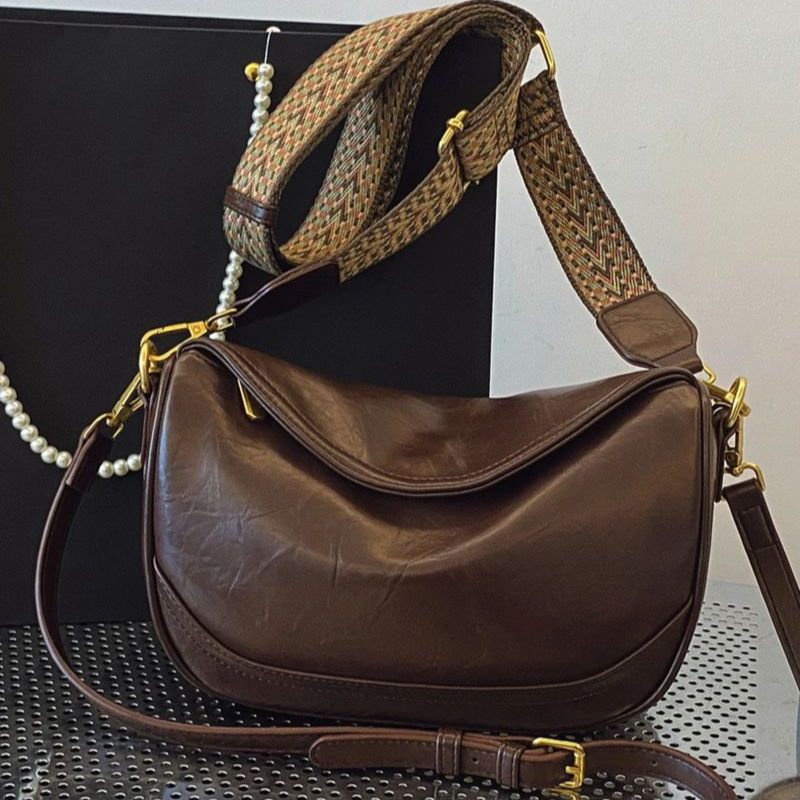 Sleek Everyday Shoulder Bag Kalsten