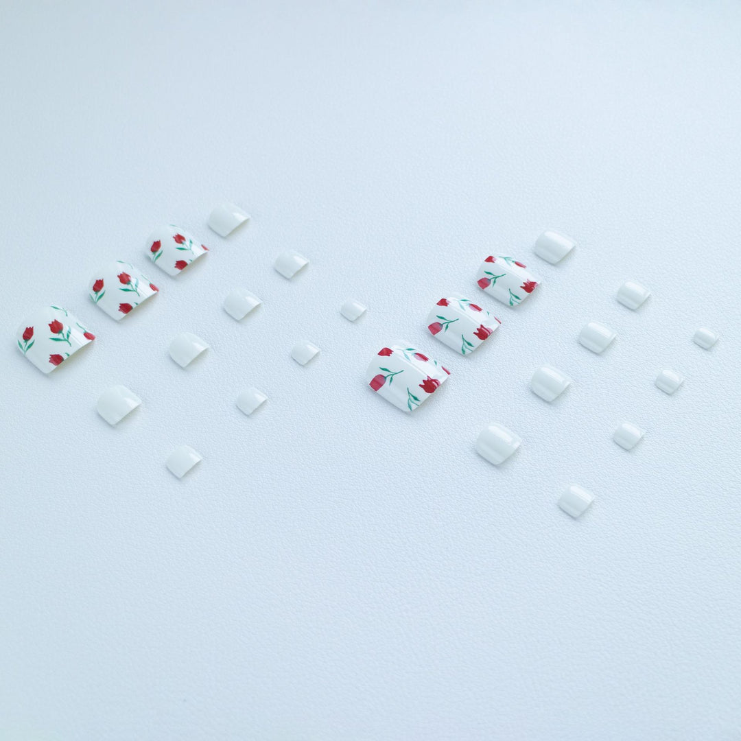 Floral Patterned Pedicure Nail Art