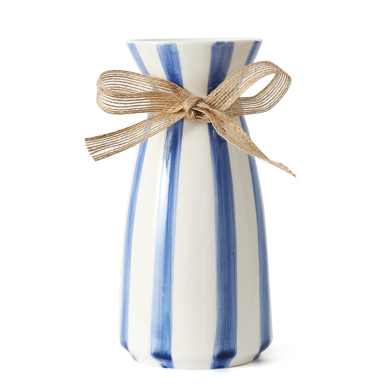 Elegant ceramic vase in vintage style Kalsten