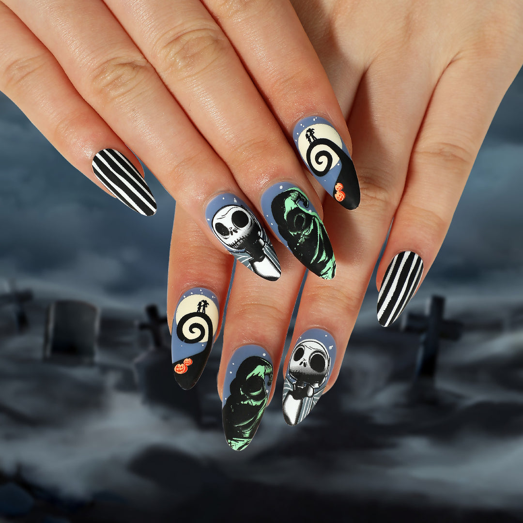 Artistic Halloween Nail Extensions in Gothic Design Kalsten