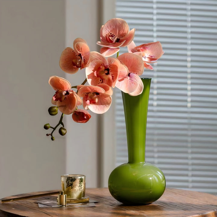 High-quality glass vase with slim design Kalsten