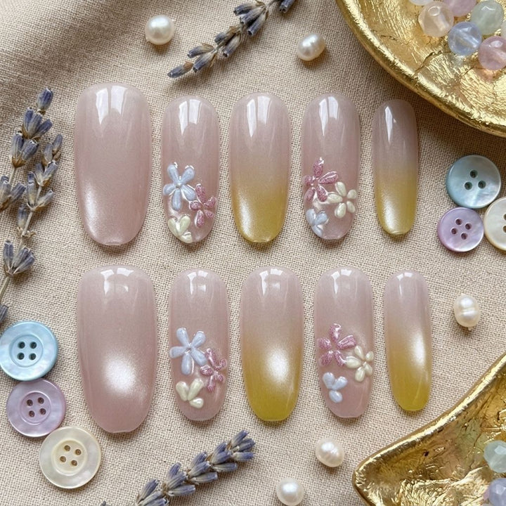 Elegant Floral Press-On Nails