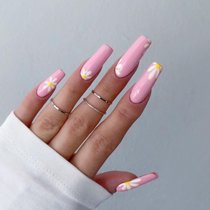 Artistic acrylic nails with flower decoration Kalsten