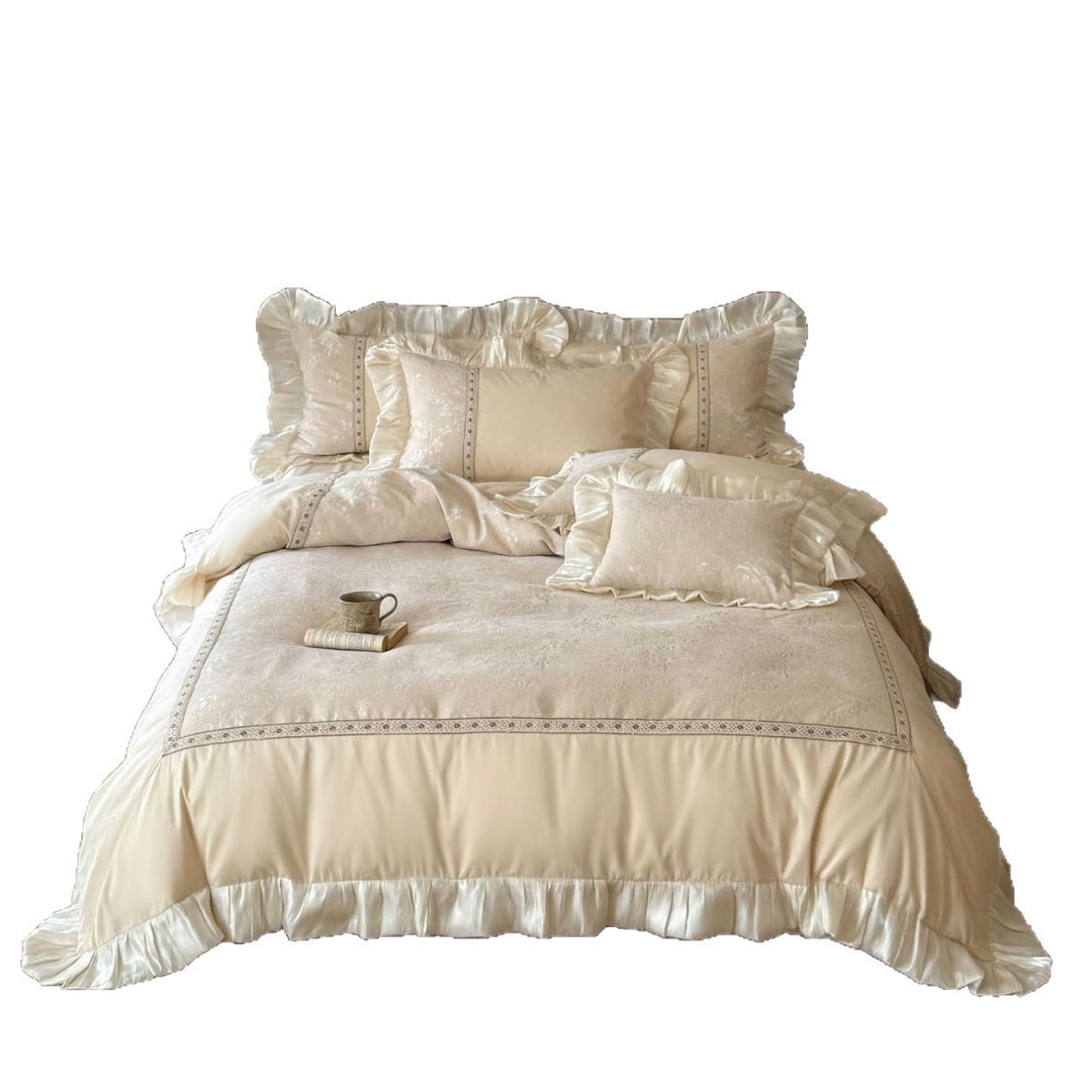 Luxurious bedding set in Chateau style with jacquard motif, satin flounce edge, and decorative trim