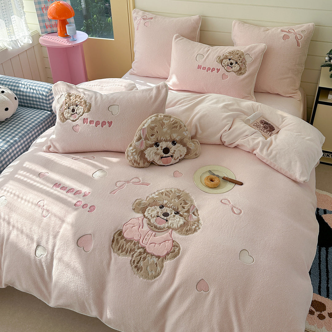 Cozy bedding set with plush surface and embroidered puppy design