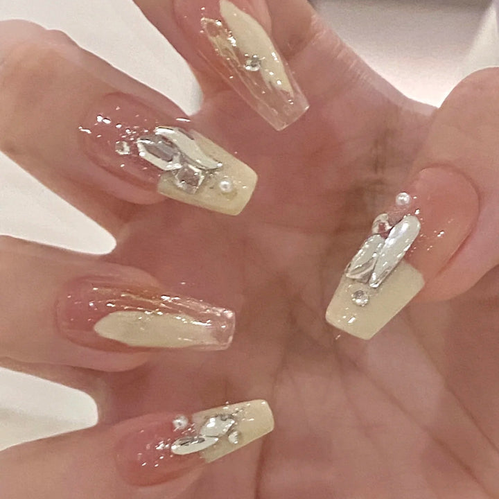 Glamorous designer nails Kalsten