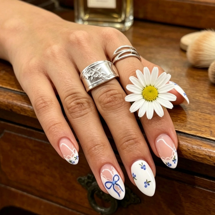 Artistic Heart-Embellished Press-On Nails Kalsten