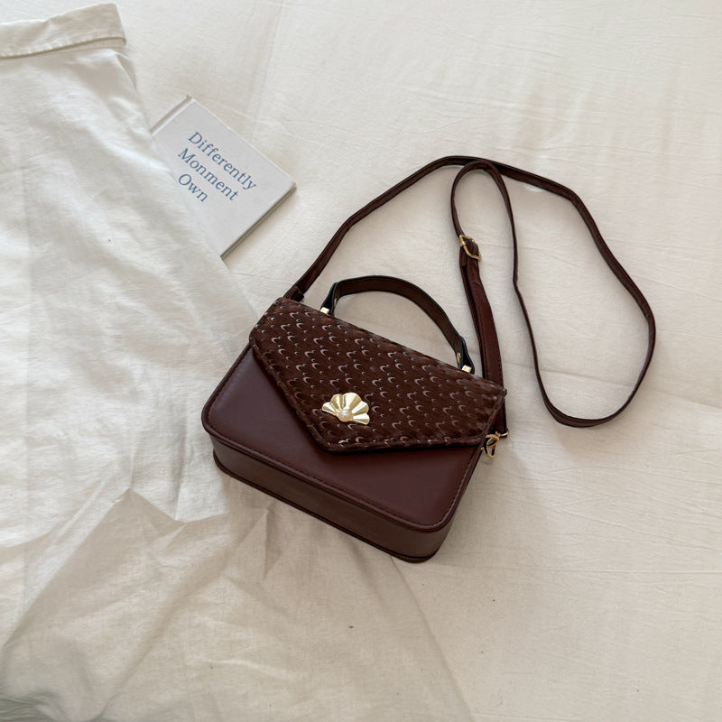 Elegant Textured Handheld Purse
