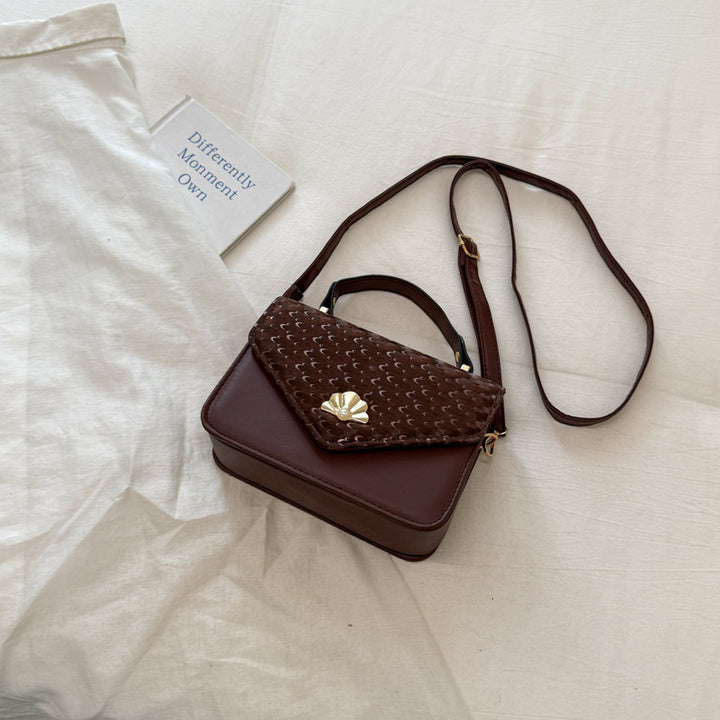 Elegant Textured Handheld Purse