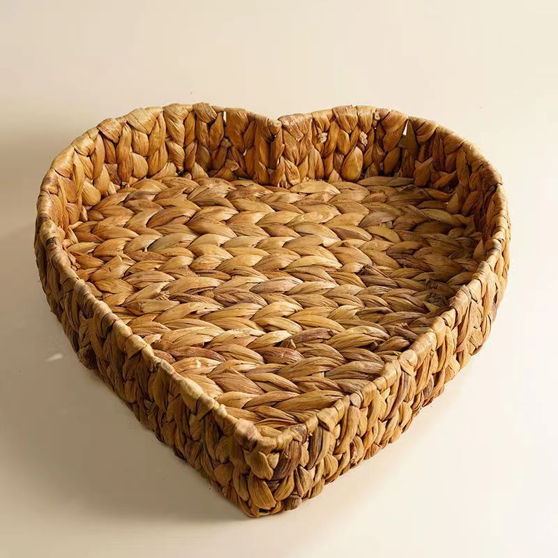 Decorative Heart-Shaped Kalsten
