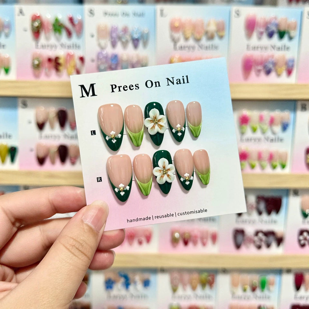Artistic Floral Press-On Nail Set  1791773919