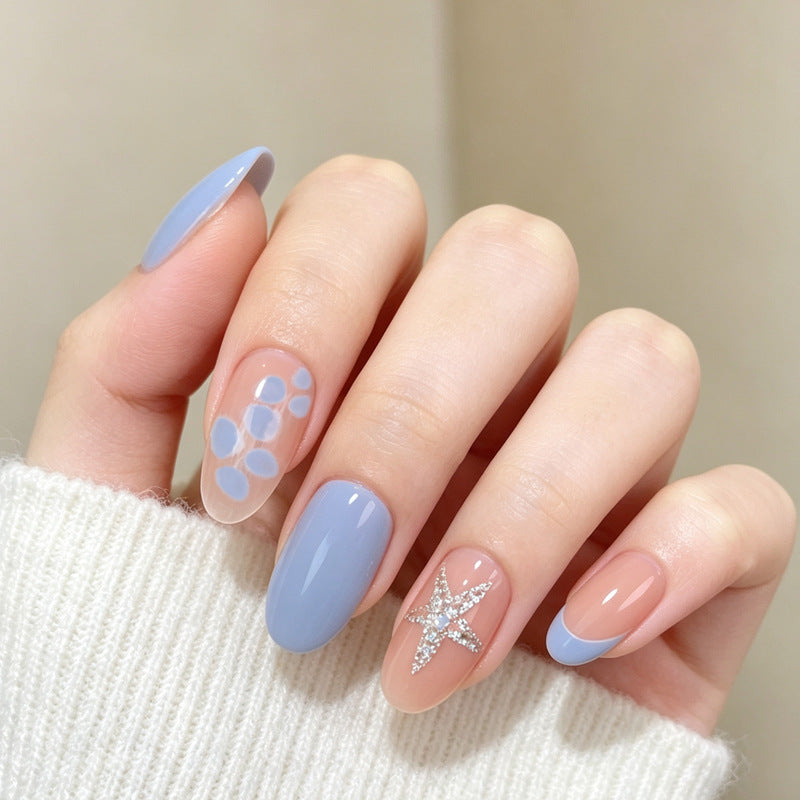 Artificial nail set with elegant patterns and glitter accents Kalsten