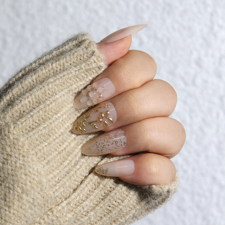 Decorative Press-On Nail Set Kalsten