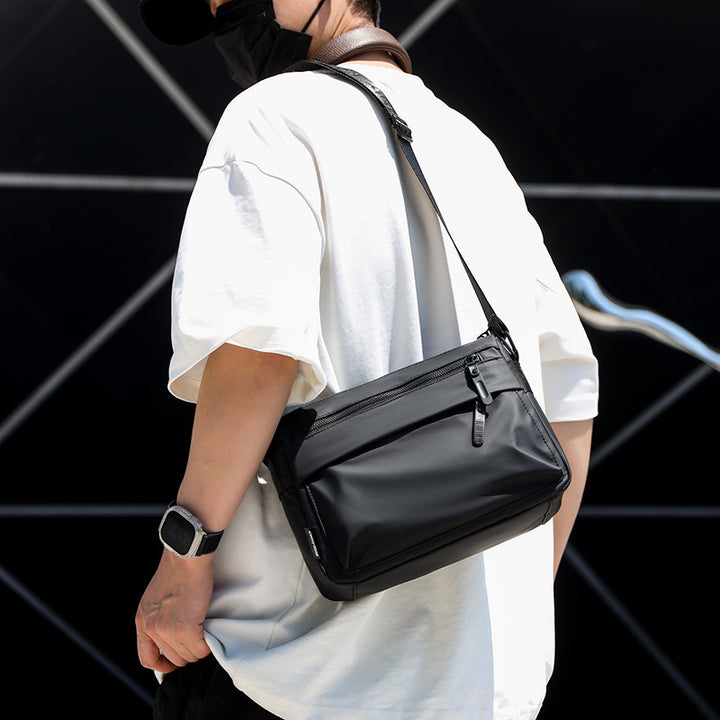 Versatile Urban Messenger Bag Kalsten