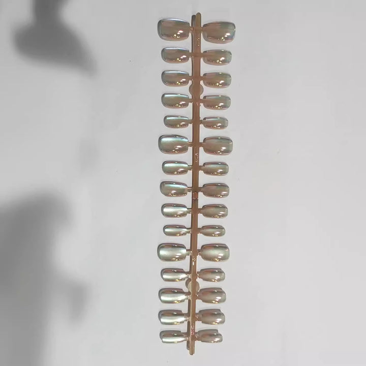 Iridescent Press-On Nail Tips Kalsten