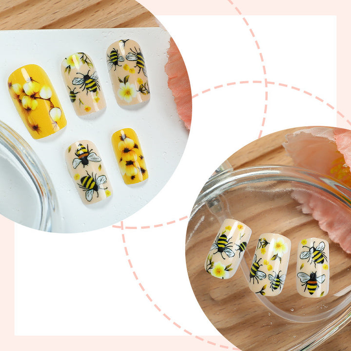 Artificial nail set with floral and bee motifs Kalsten