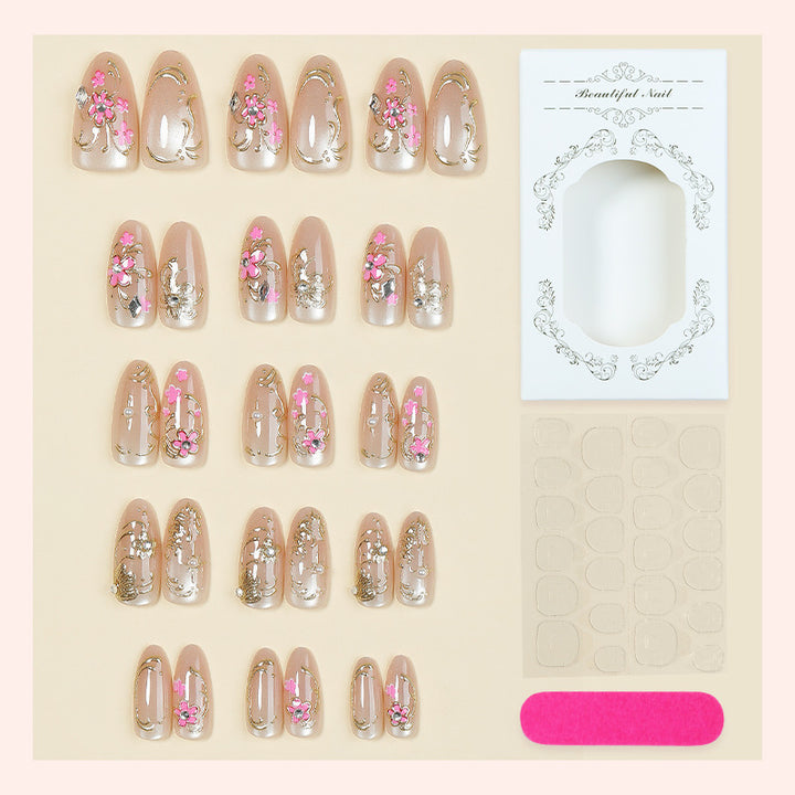 Nail art set with floral and golden details Kalsten