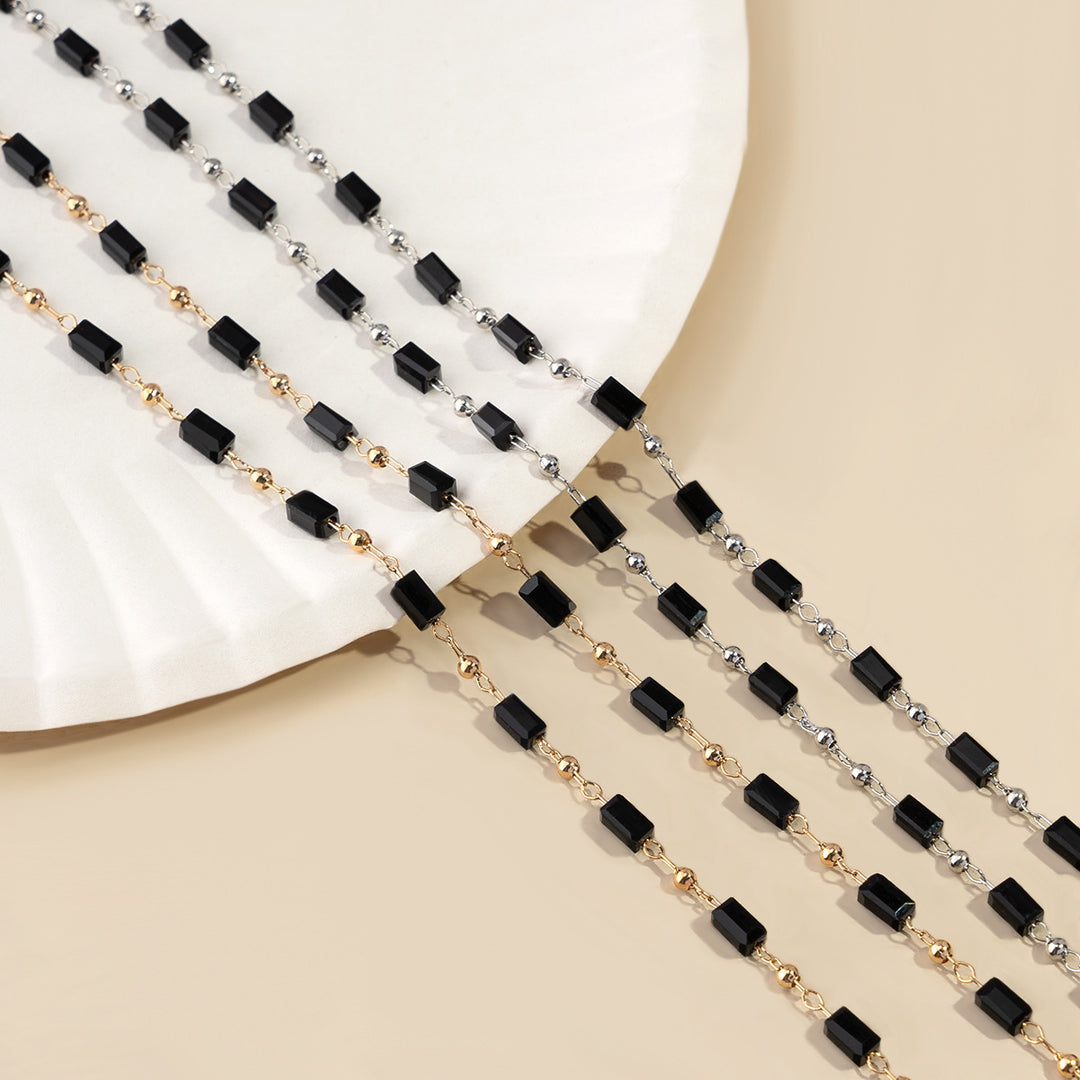 Stylish Beaded Eyewear Holder kalsten