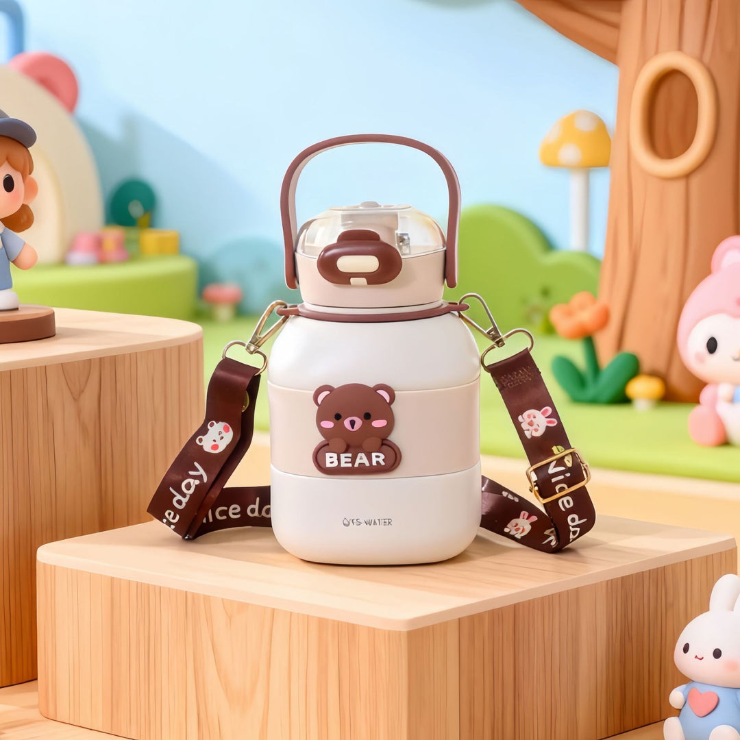 Child-friendly water bottle with carrying strap Kalsten