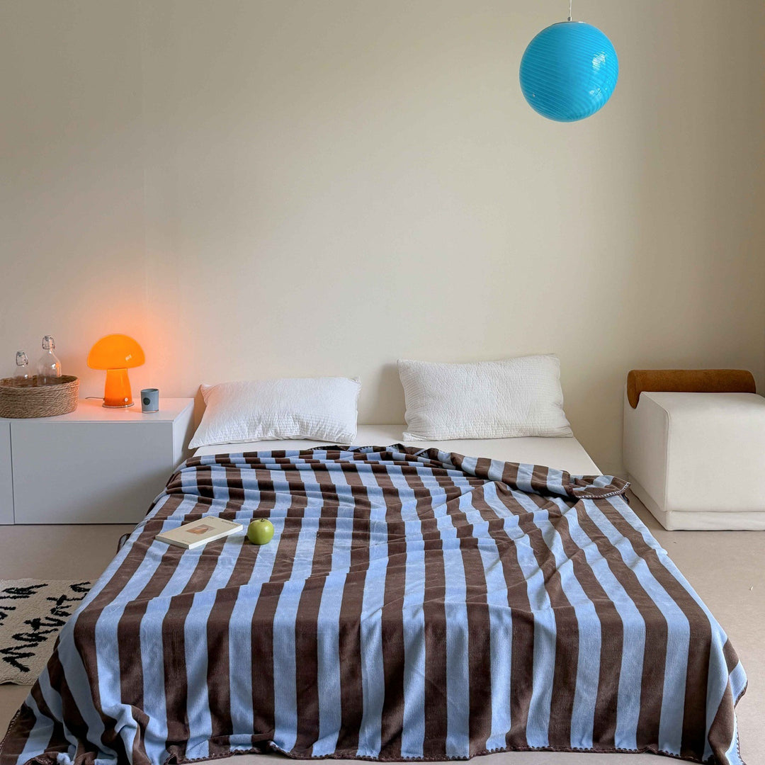 Animal-Print Throw Blanket Kalsten