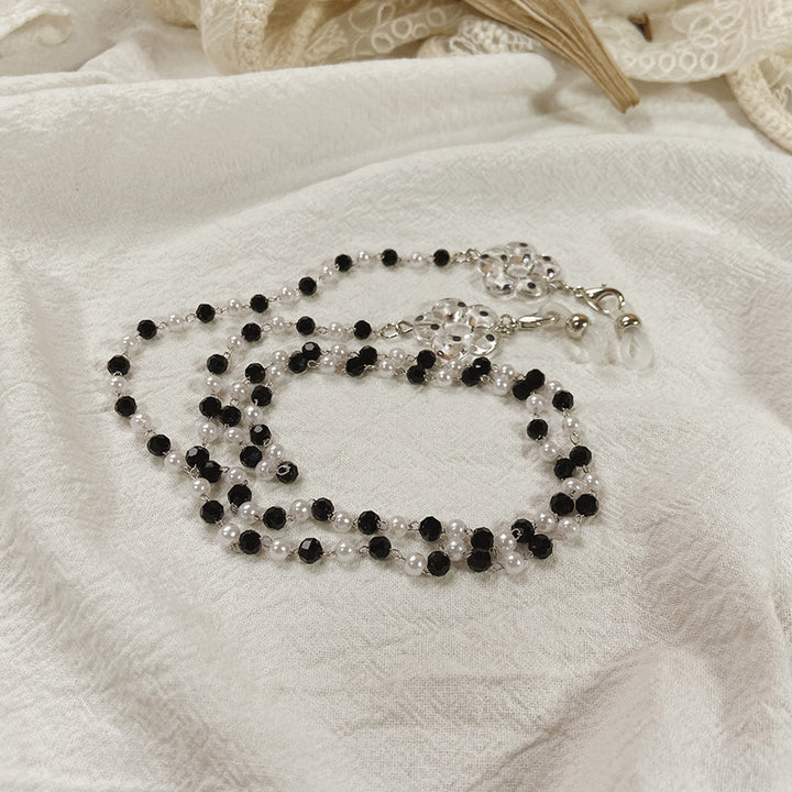 Elegant jewelry necklace with heart-shaped pendants Kalsten