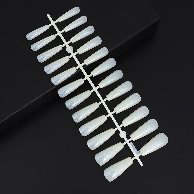 Artificial Nails Set with Elegant Design Kalsten