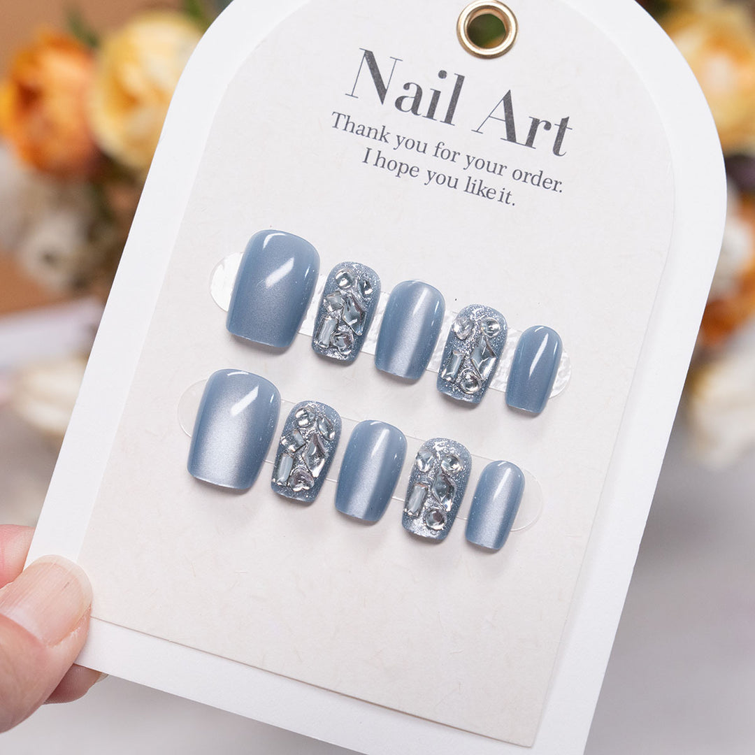 Decorative Press-On Nail Art Set with Shimmering Silver Accents