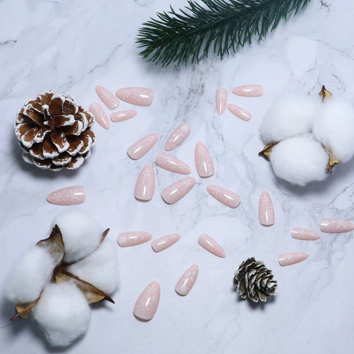 Artistic Holiday-Themed Press-On Nails Kalsten