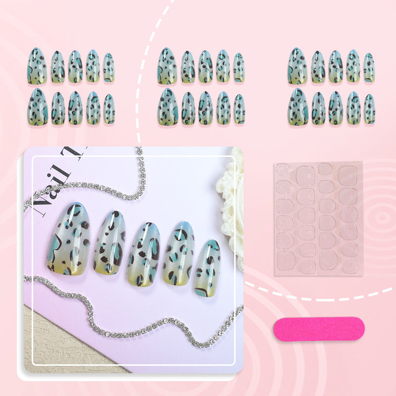 Elegant Artistic Press-On Nail Set