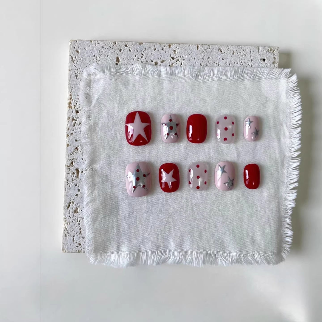 Artistic Press-On Nail Art Set with Star and Dot Designs