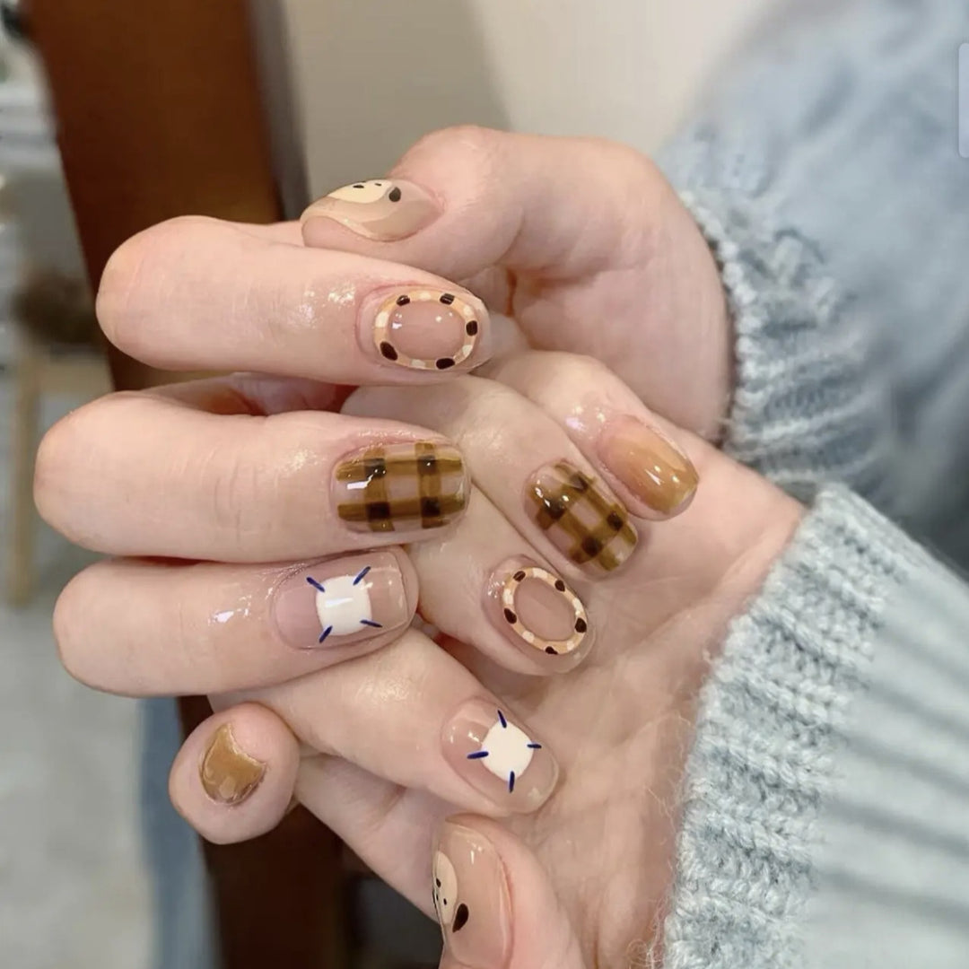 Chic Themed Press-On Nail Art Kalsten