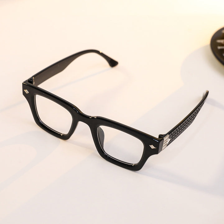 Women's fashionable reading glasses with ergonomic design Kalsten