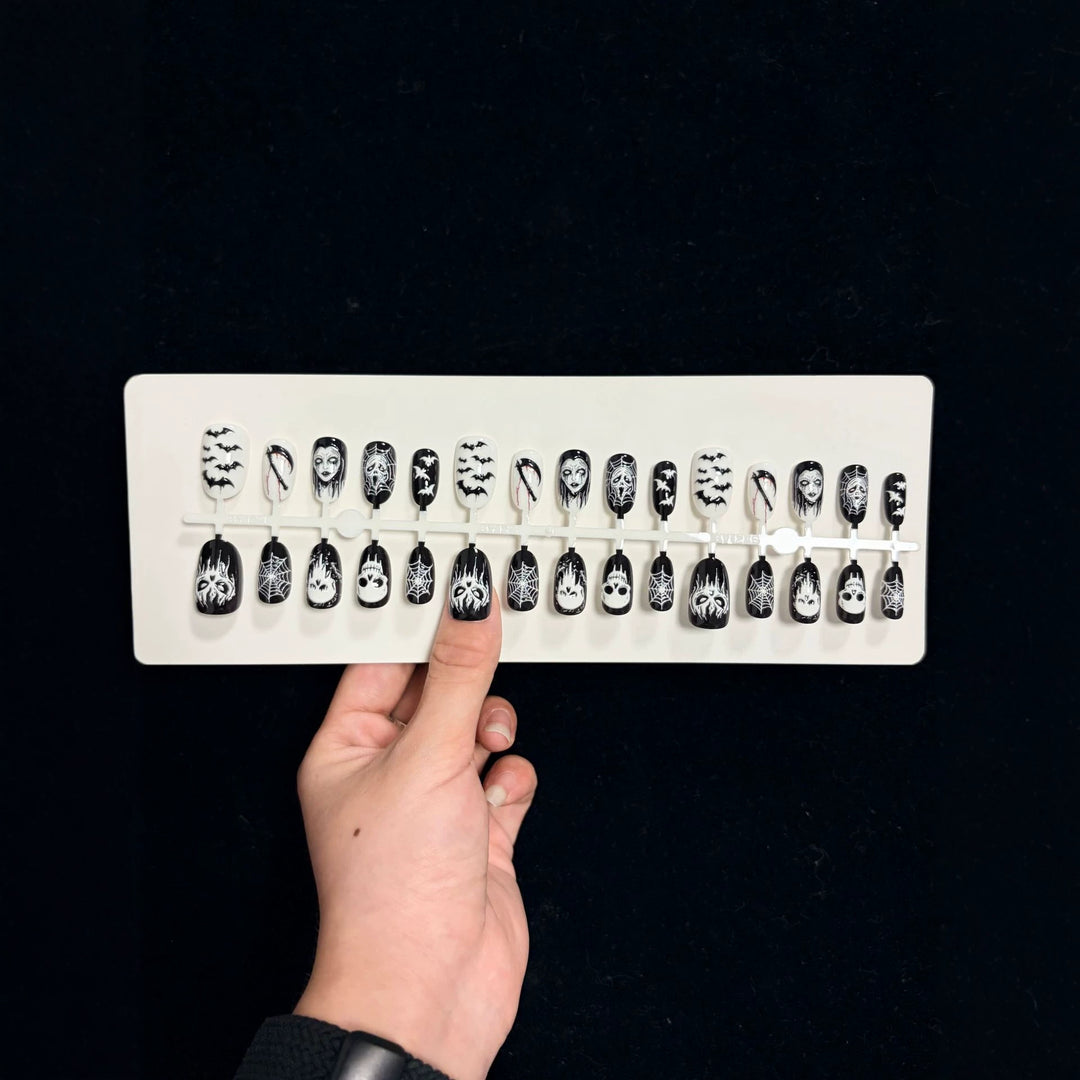 Halloween-Themed Nail Art Press-On Set Kalsten
