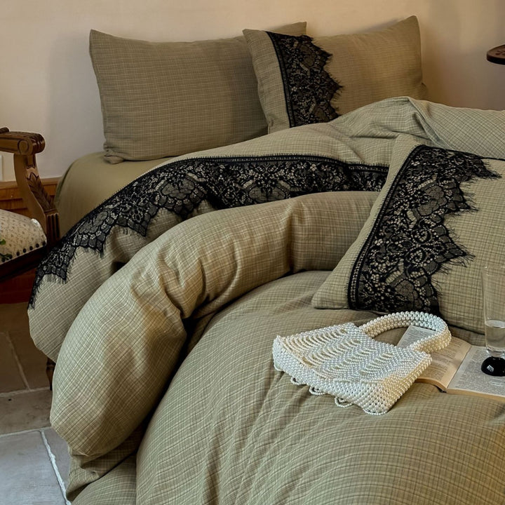 Bedding set in linen look with fine grid structure and decorative lace edge