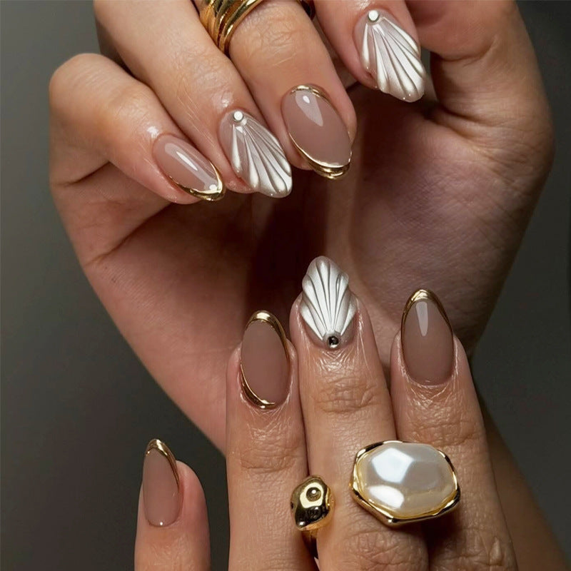 Elegant Press-On Nail Set with Metallic Accents Kalsten