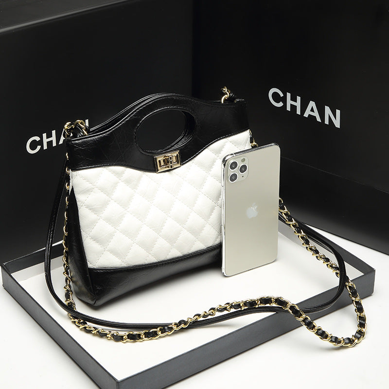 Chic Quilted Shoulder Bag