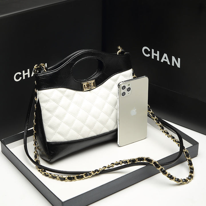 Chic Quilted Shoulder Bag