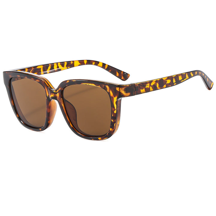Women's sunglasses in a modern, square design with polarized lenses Kalsten