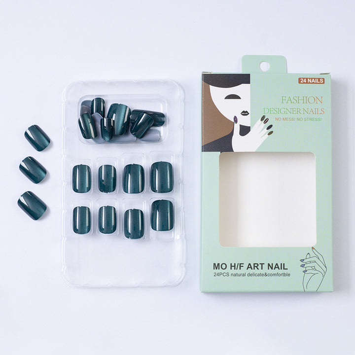 Artificial nails in elegant ombre design Kalsten