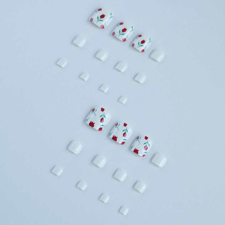 Floral Patterned Pedicure Nail Art